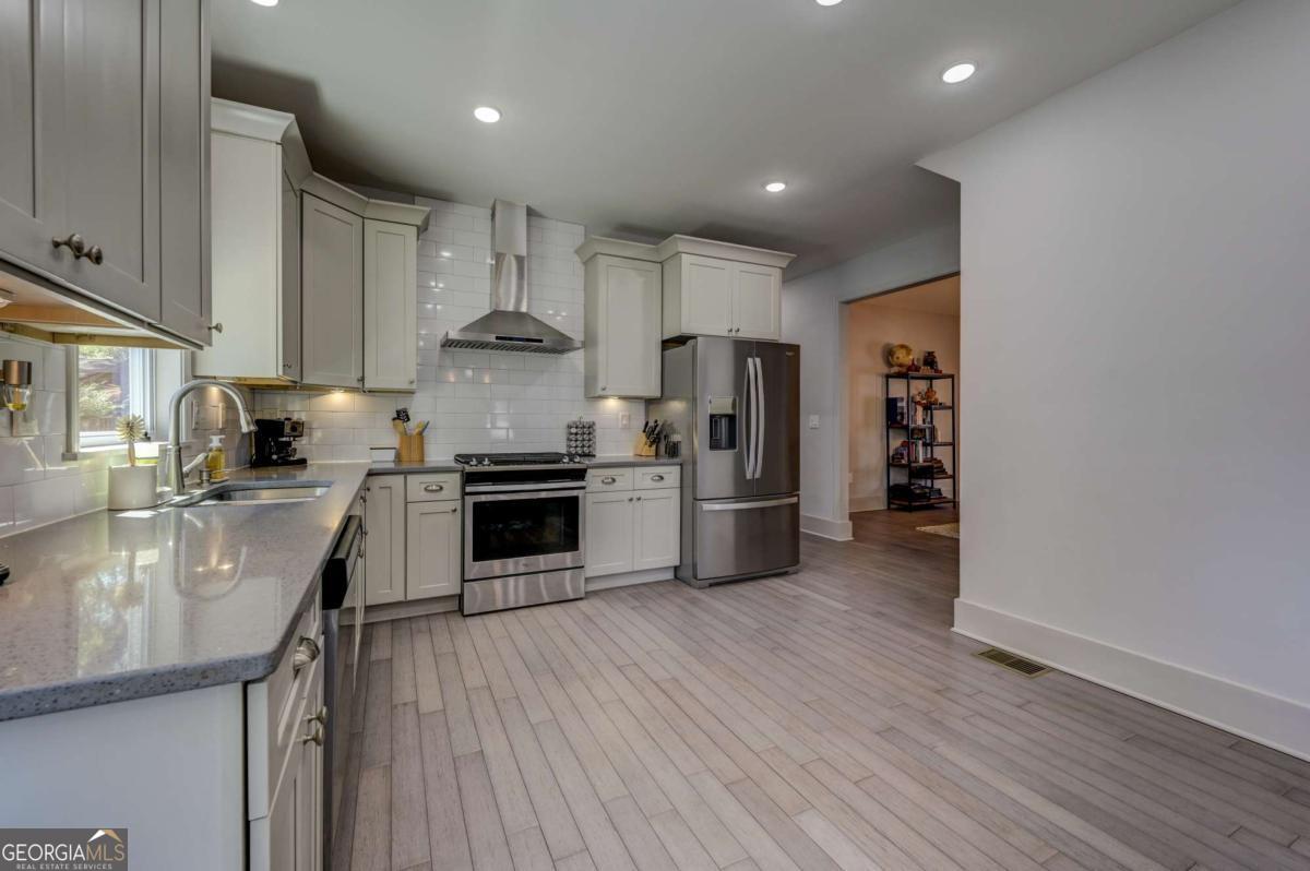 Atlanta, Georgia 30354, United States, 3 Bedrooms Bedrooms, ,3 BathroomsBathrooms,Residential,Active,210093