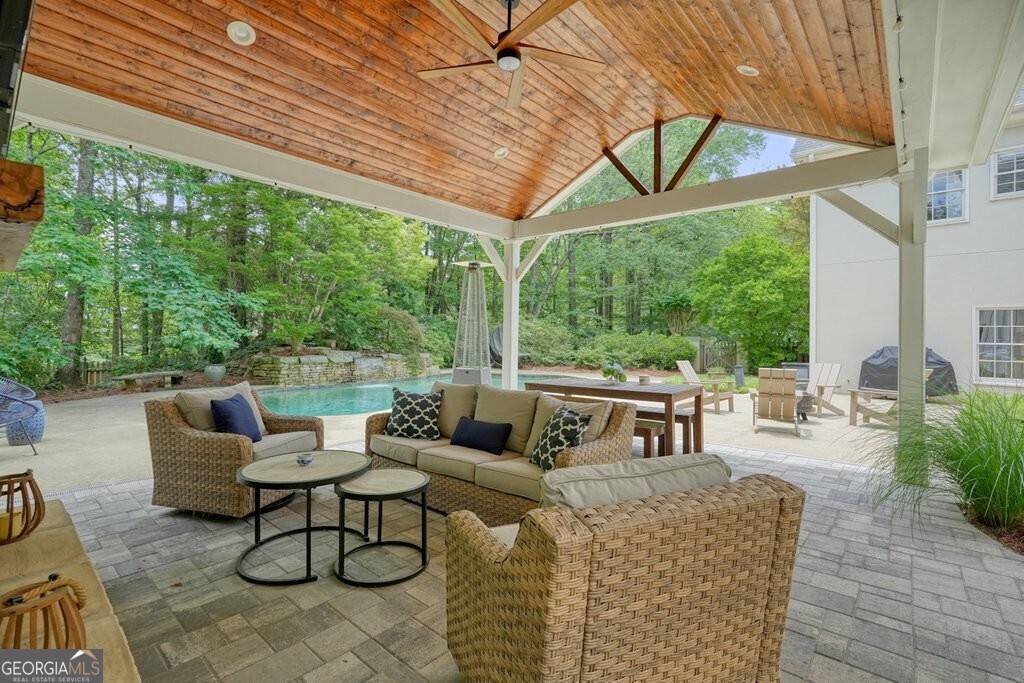 290 Plantation WAY