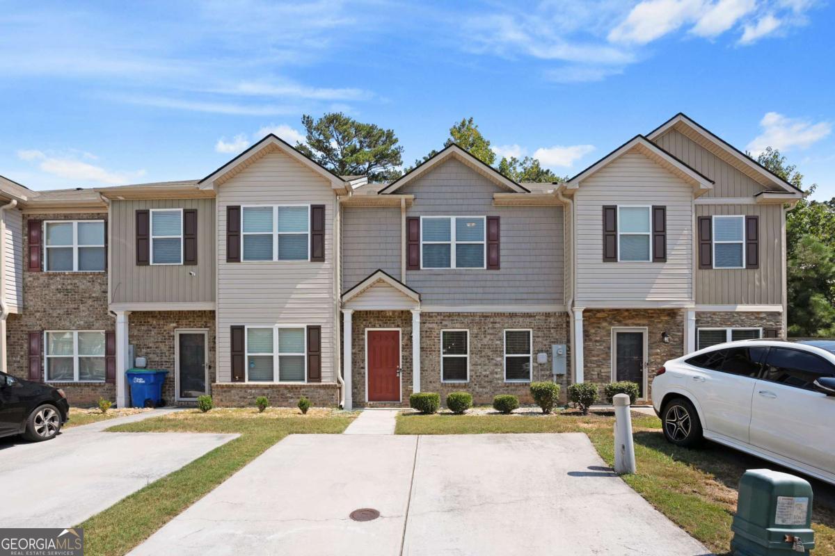 Welcome to this beautifully updated 3-bedroom, 2.5-bath townhouse offering 1,580 sq. ft. of comfortable living space on a 2,178 sq. ft. lot. With a modern layout and stylish upgrades, this vacant home is move-in ready and waiting for you! The first floor features durable luxury vinyl plank flooring and a spacious family room with a cozy fireplace, perfect for entertaining or relaxing. The kitchen boasts granite countertops, stainless steel appliances, garbage disposal, and is prewired for a security system. Upstairs, generously sized bedrooms provide comfort and privacy. Enjoy a fenced backyard ideal for outdoor gatherings or quiet evenings. Parking is both on and off street for your convenience. Located in a desirable area close to amenities, this home offers easy closing within 30 days or sooner. Don't miss this must-see property-it won't last long!