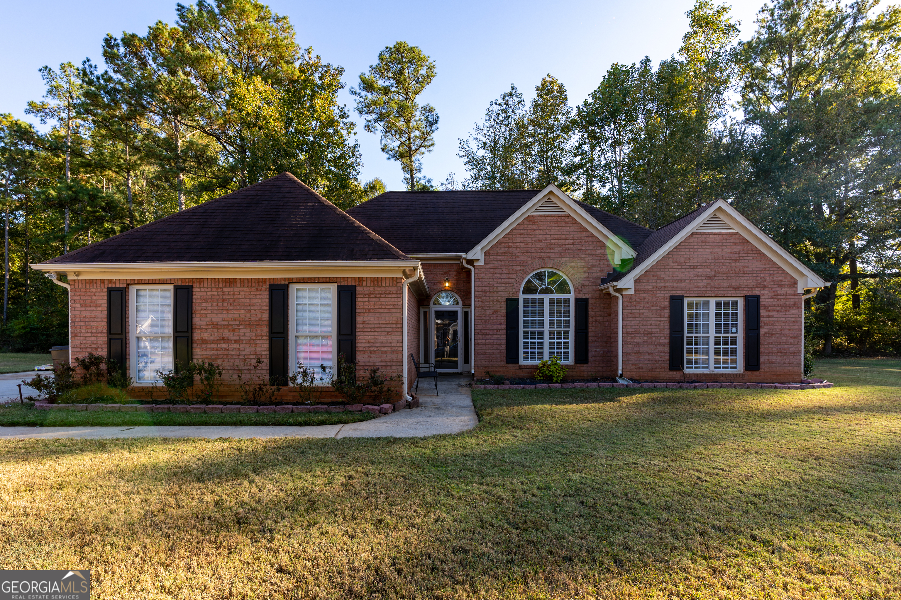Magonlia Manor - Residential