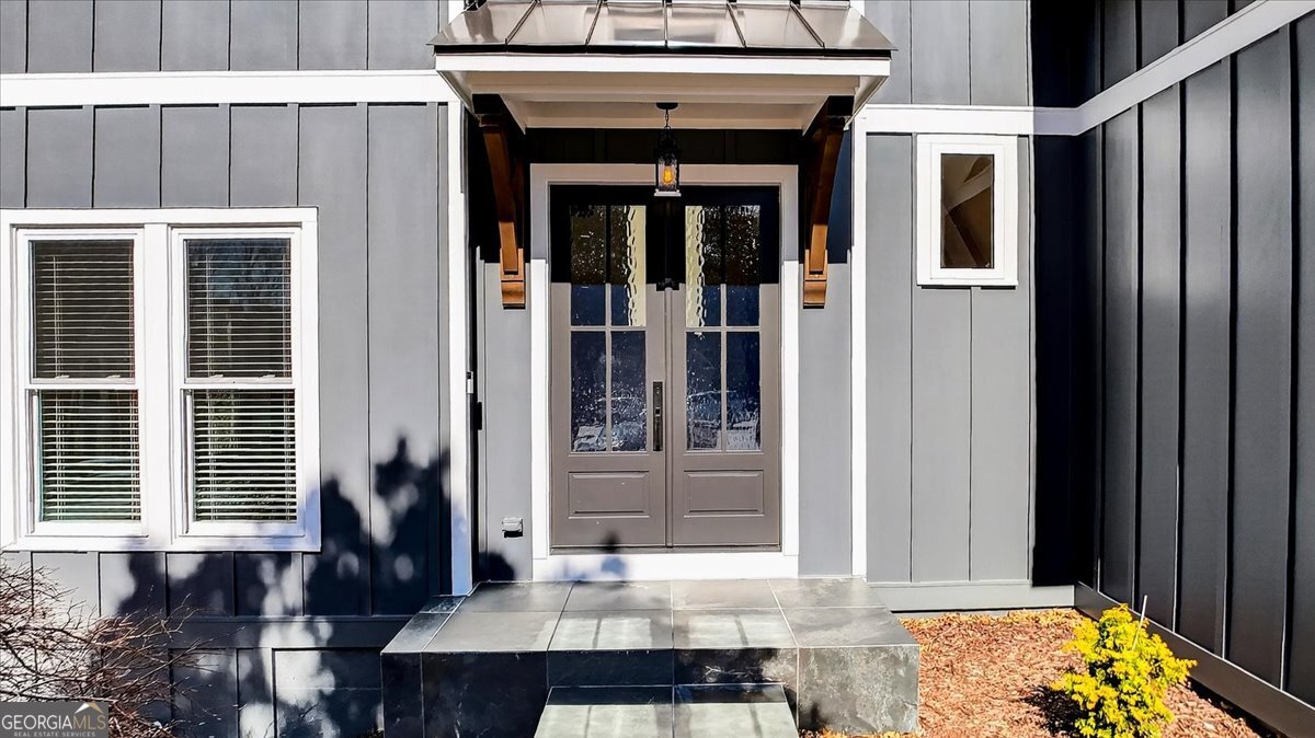 535 Tumbling Creek DR