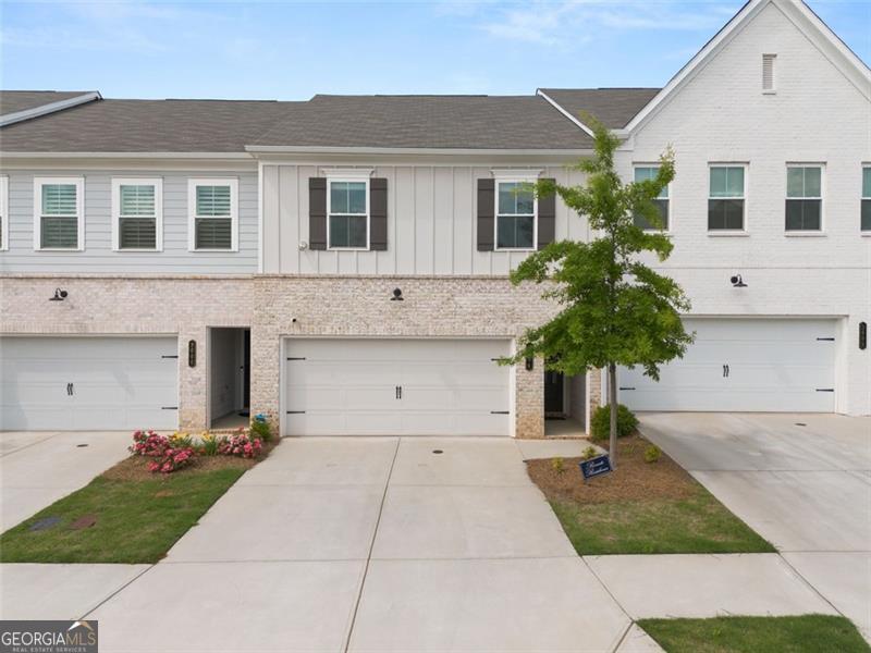 3604 SILVERY WAY