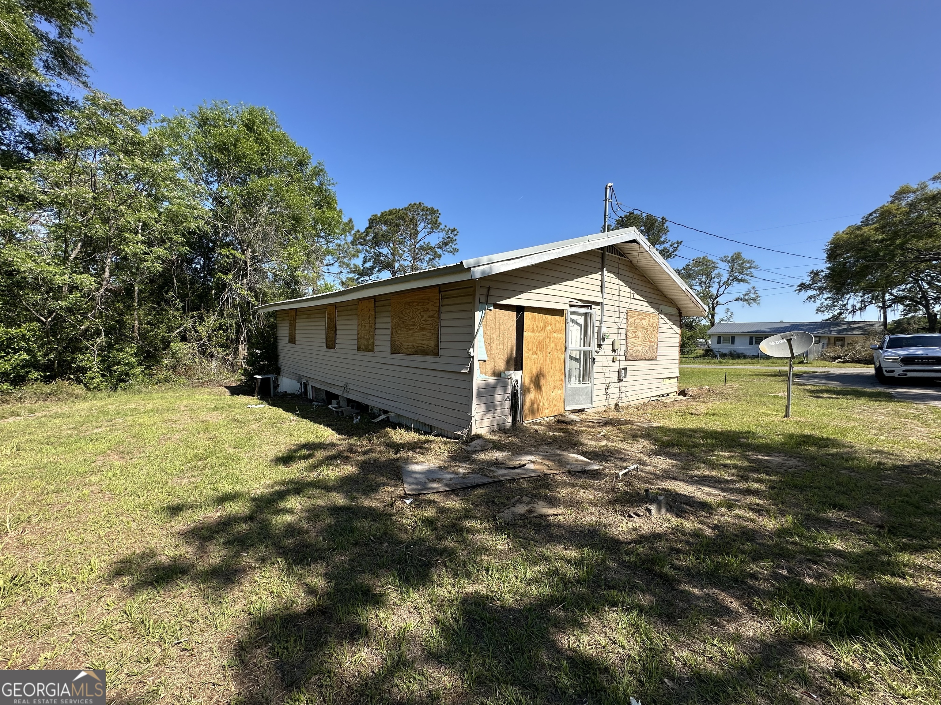 56 Daisy AVE