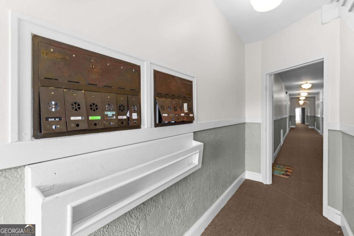 1071 N Highland AVE NE 4