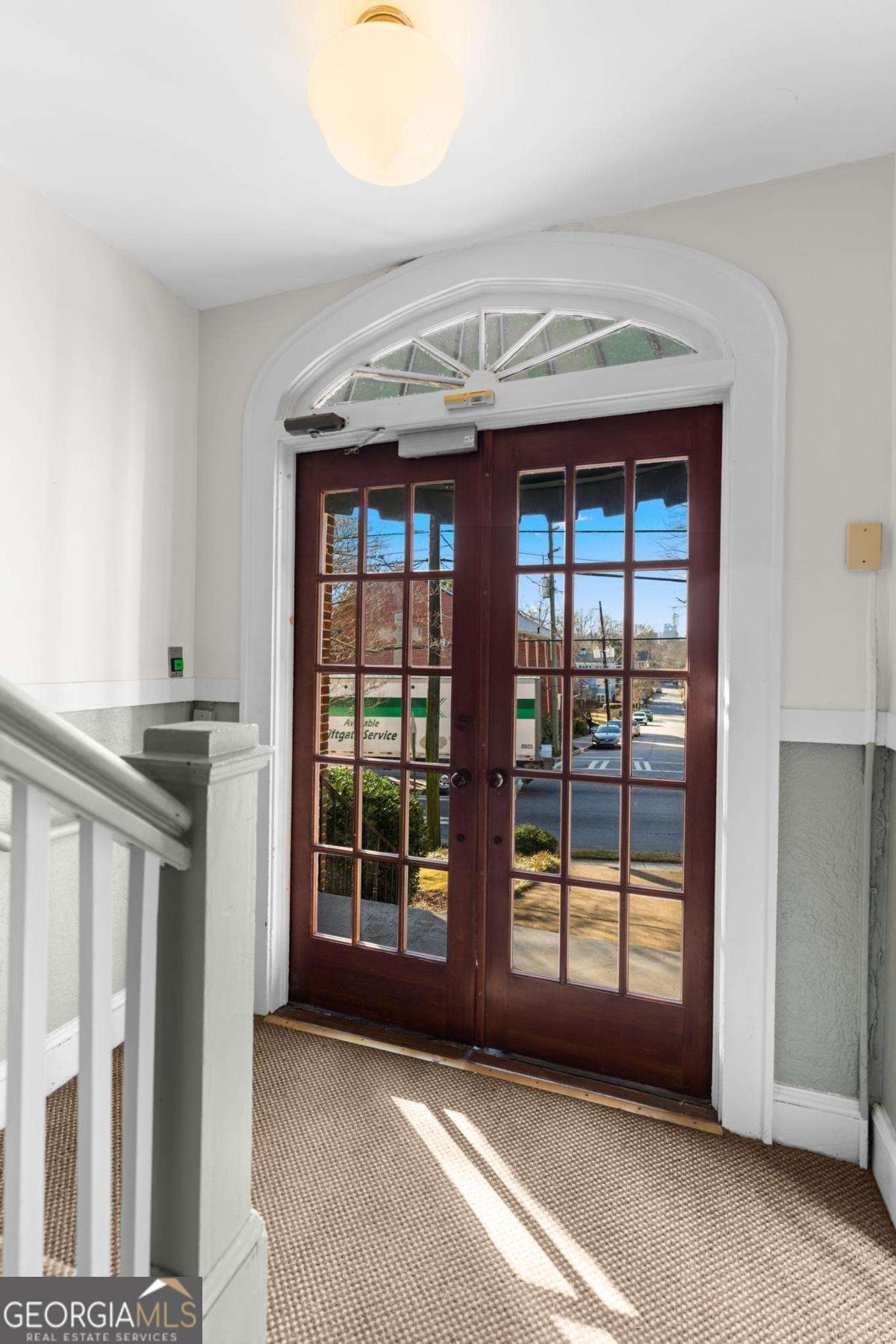 1071 N Highland AVE NE 4