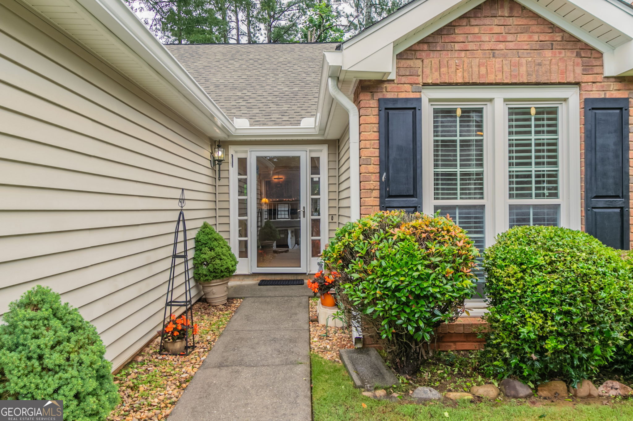 1115 Hunters Creek CT