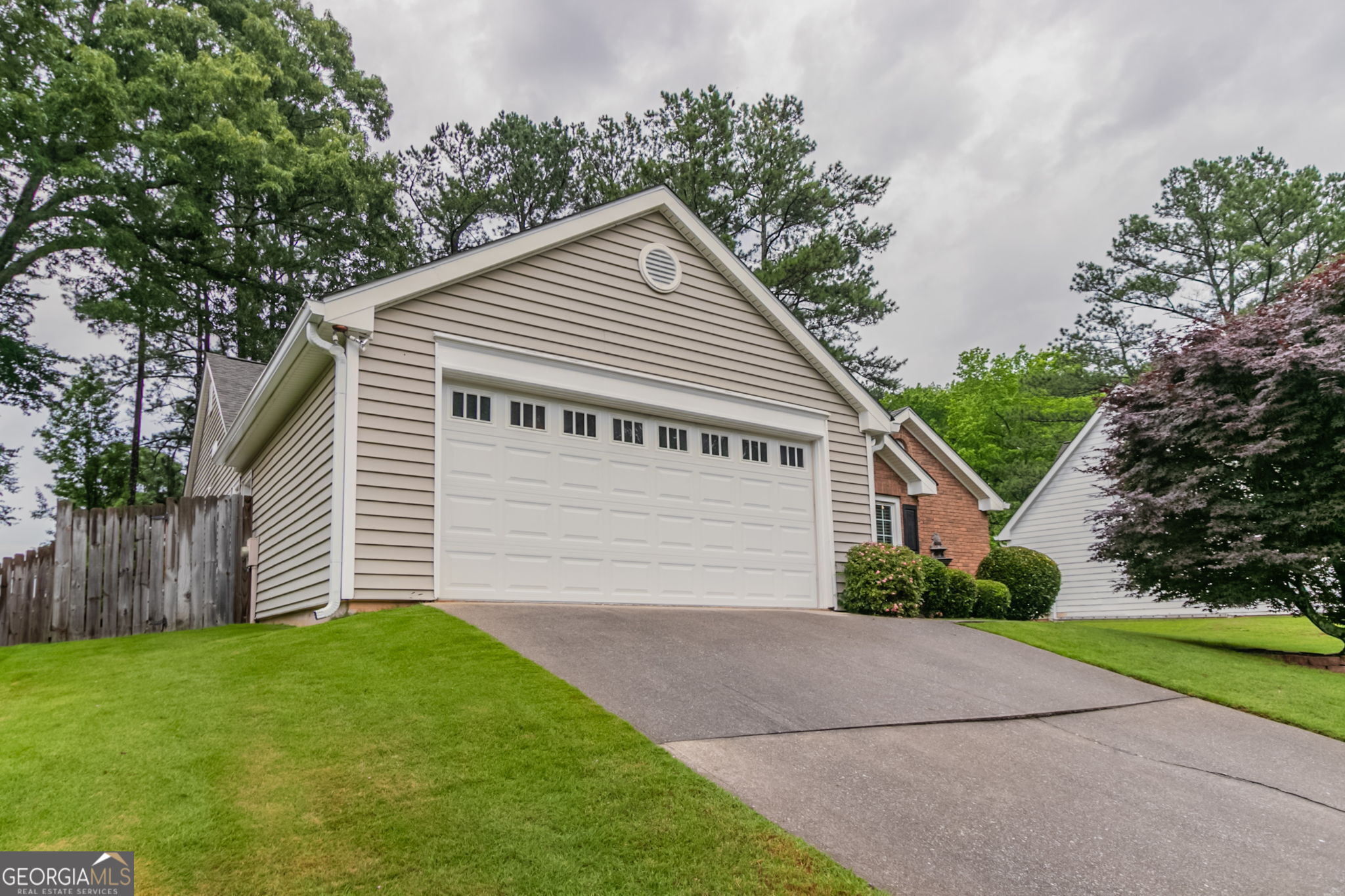 1115 Hunters Creek CT