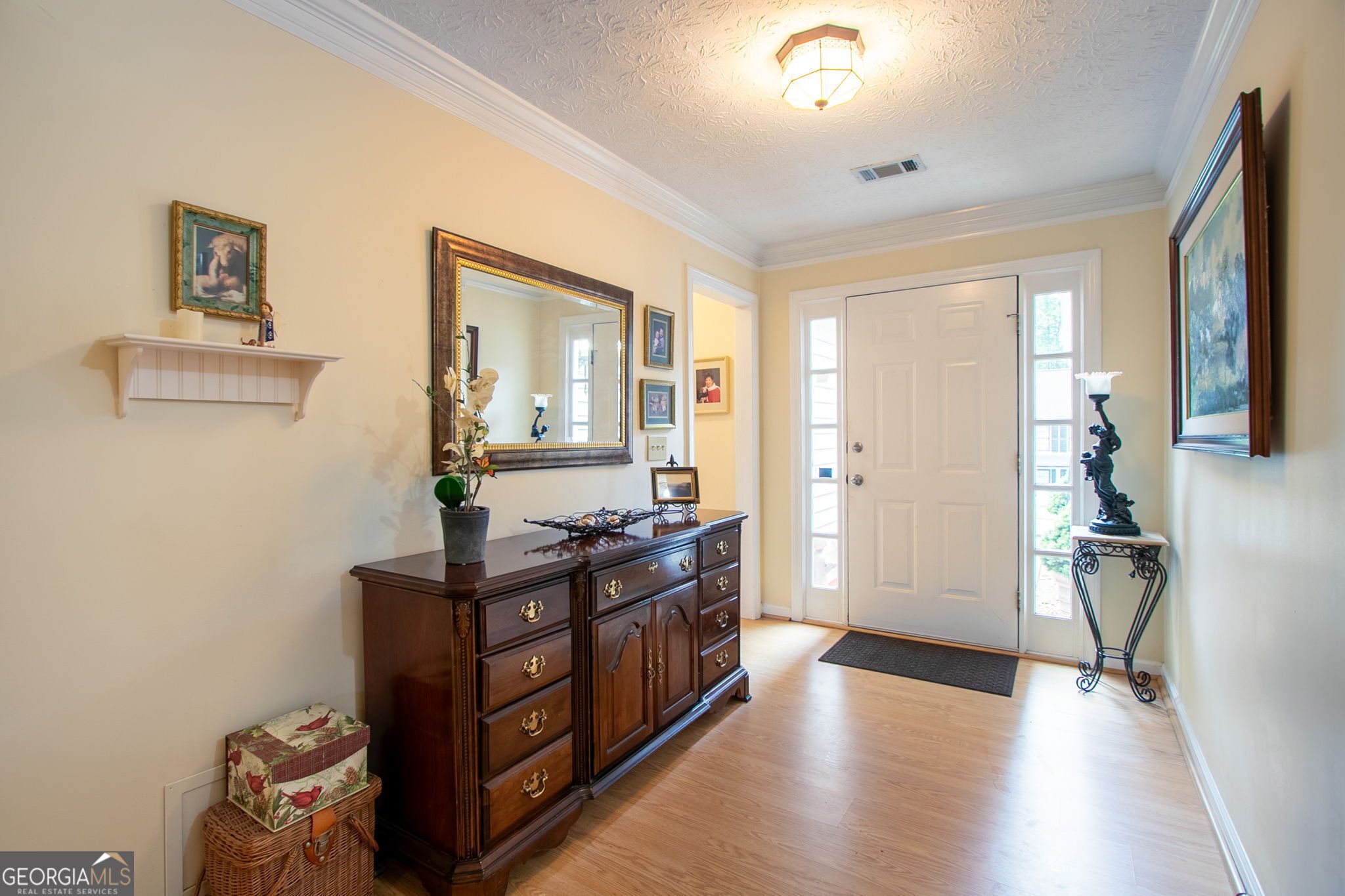 1115 Hunters Creek CT
