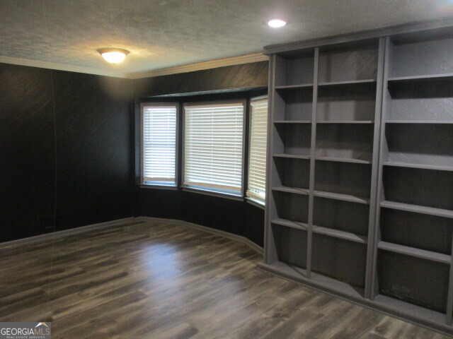 7041 Babbling Brook DR