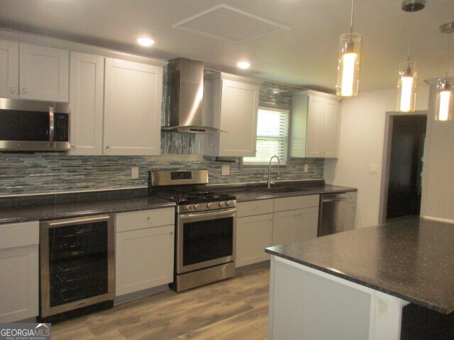 7041 Babbling Brook DR