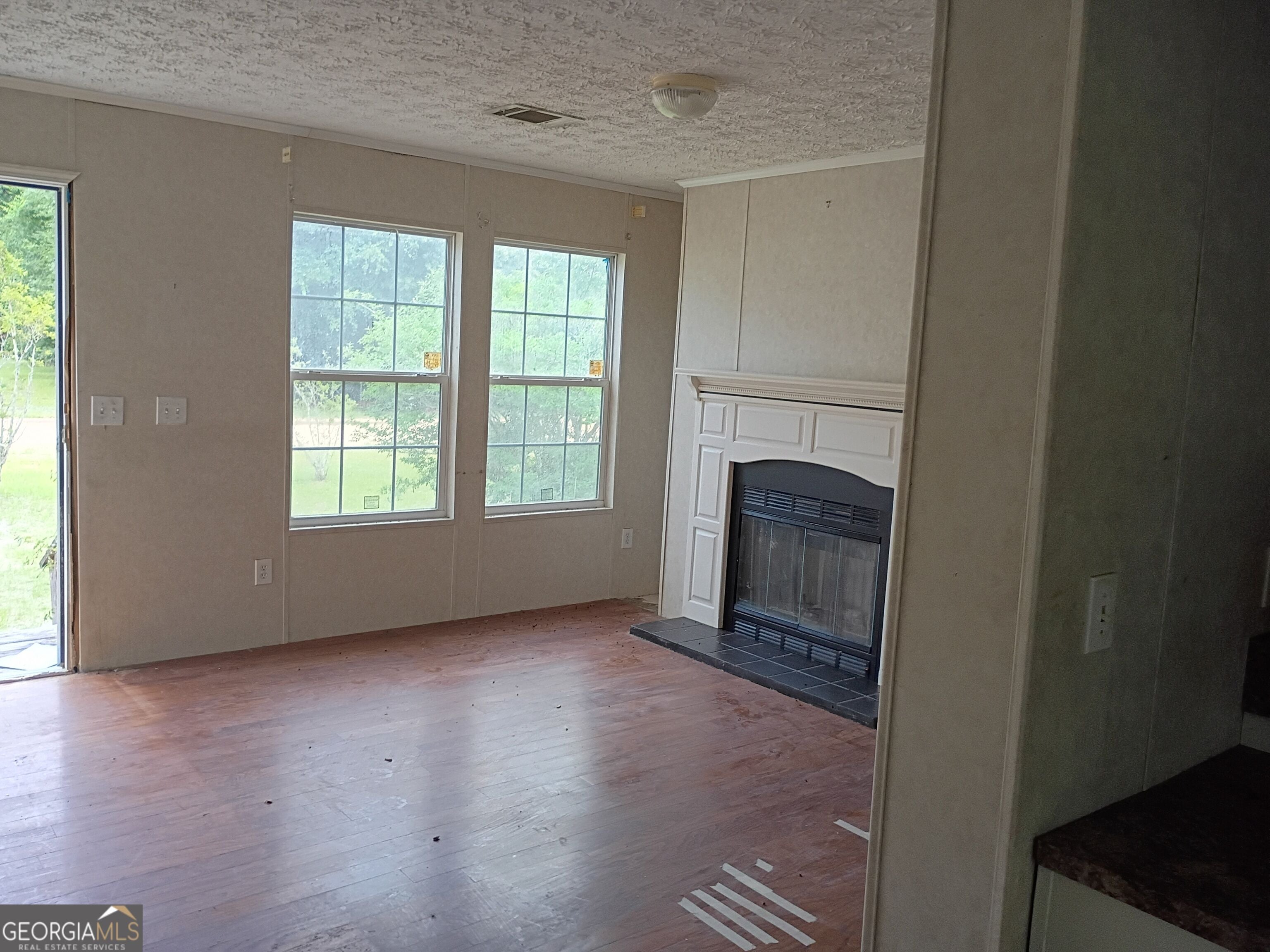 952 River Ridge CIR