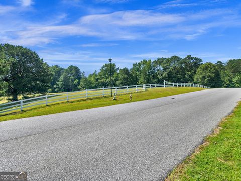 10 Longview DR Oxford GA 30054