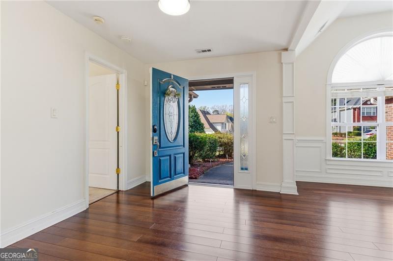 206 Gainsborough WAY