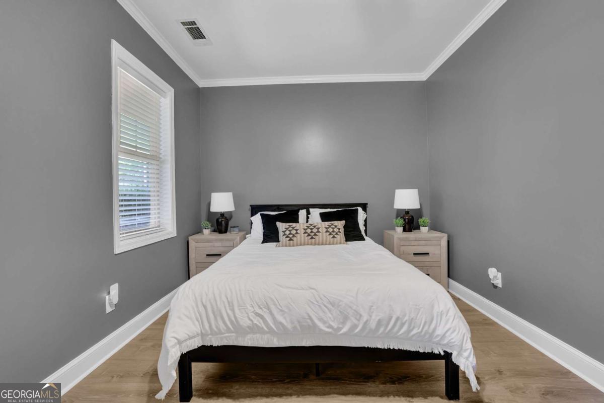 1960 Sterling Oaks CIR NE