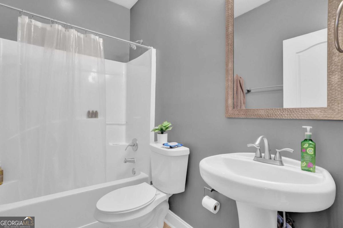 1960 Sterling Oaks CIR NE