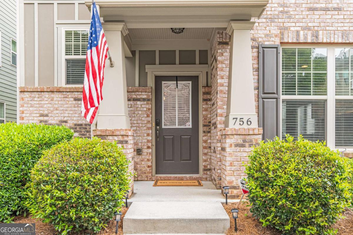 756 Village Field Court NW