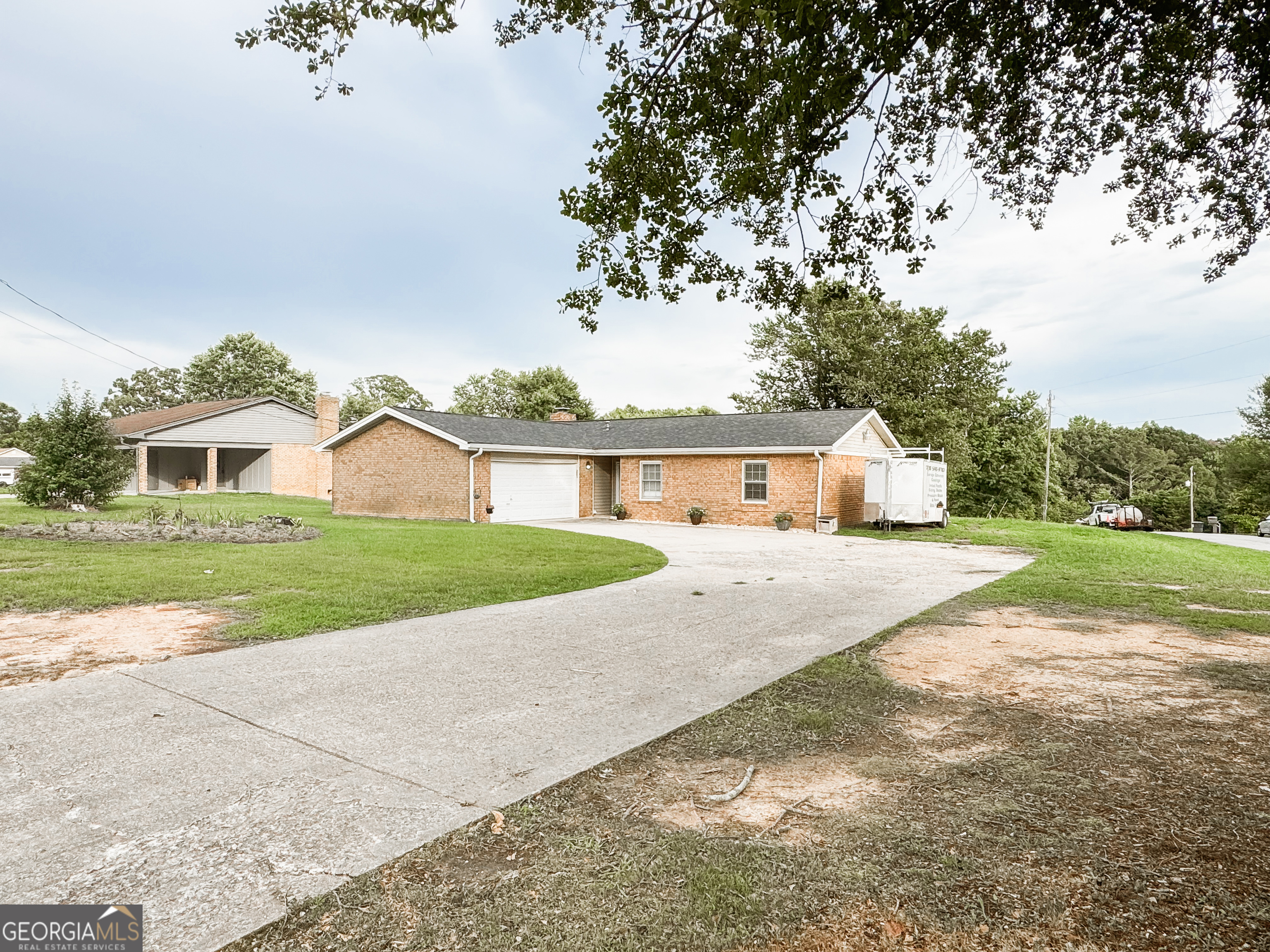 3893 Sloan Mill RD