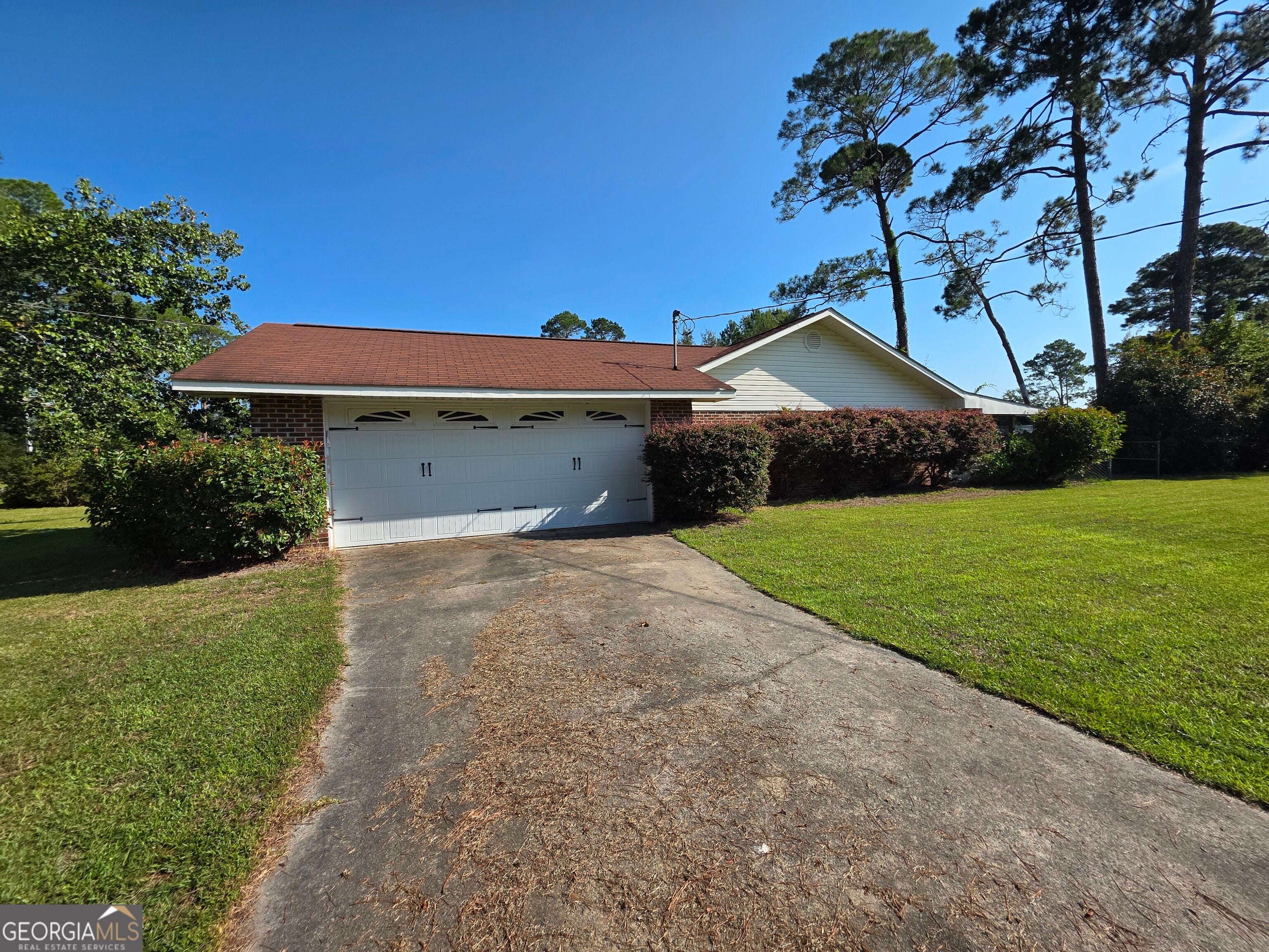227 Colonial DR