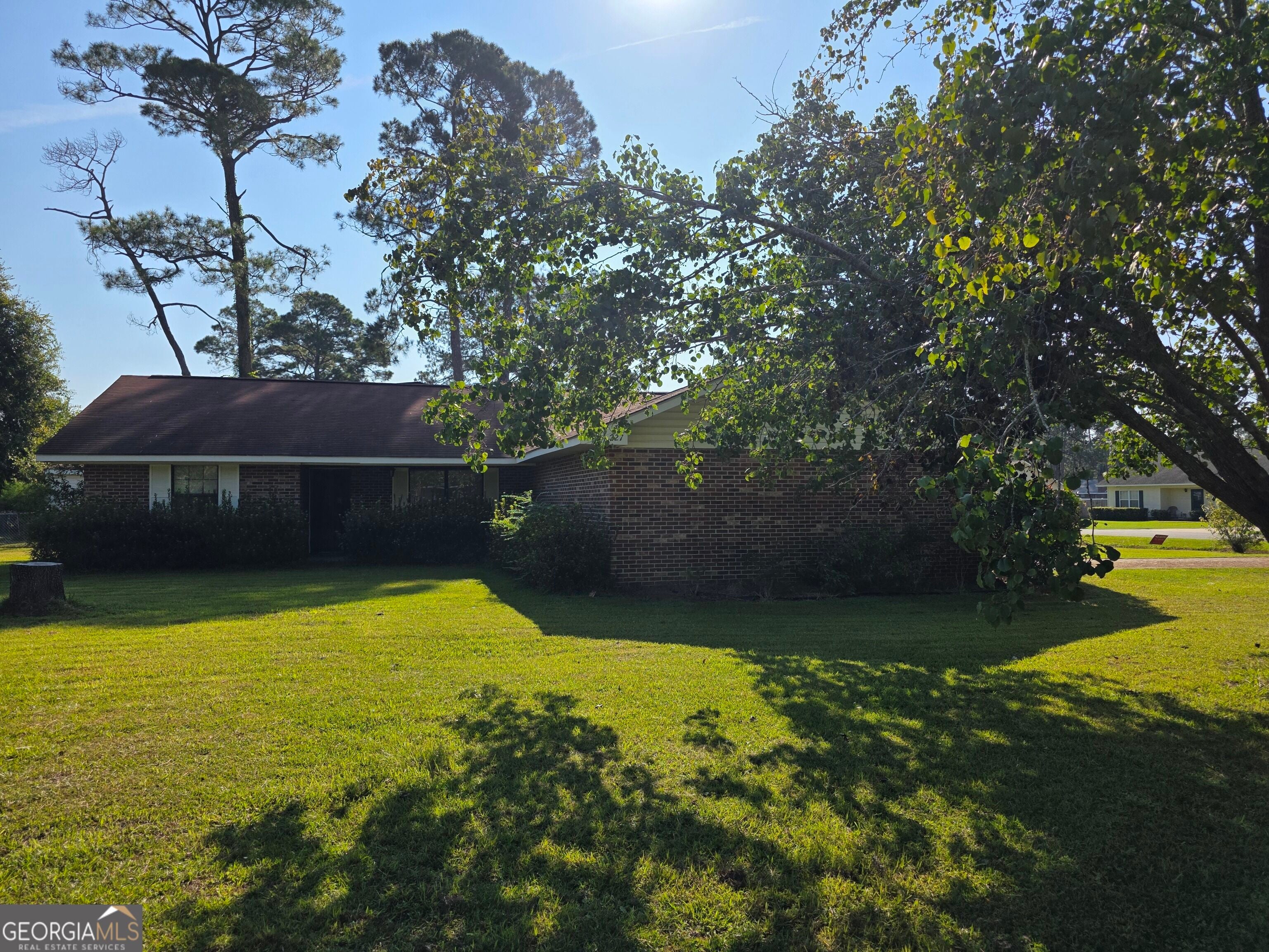 227 Colonial DR
