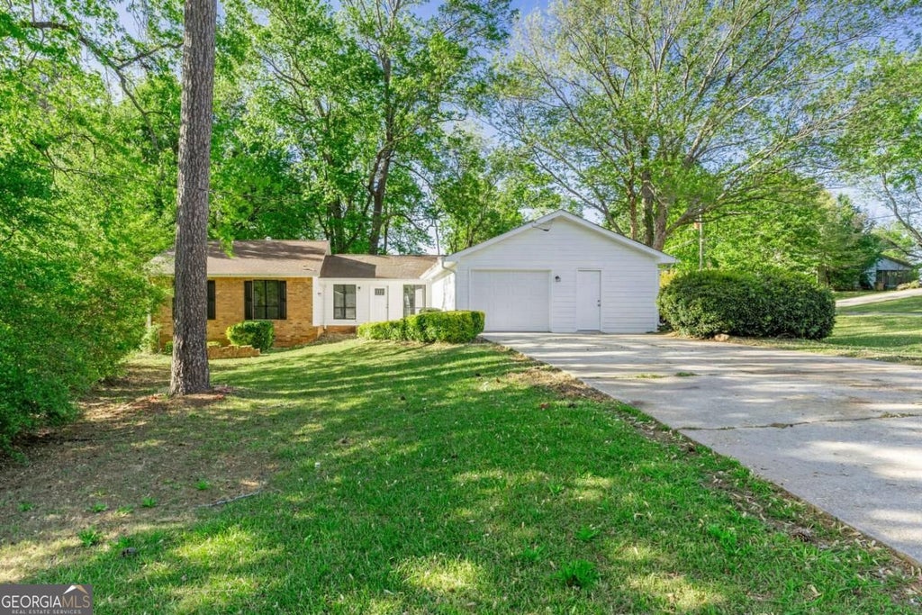 Photo of 2254 Lisbon Lane, Jonesboro, GA 30236 (MLS # 10869652)