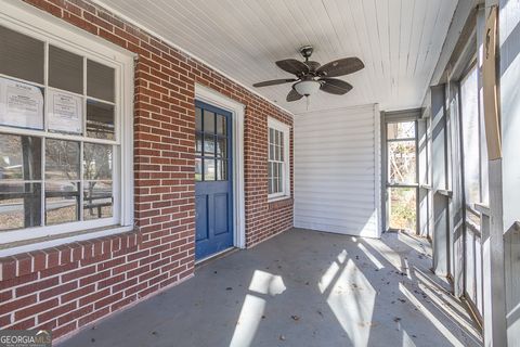 A home in Heflin