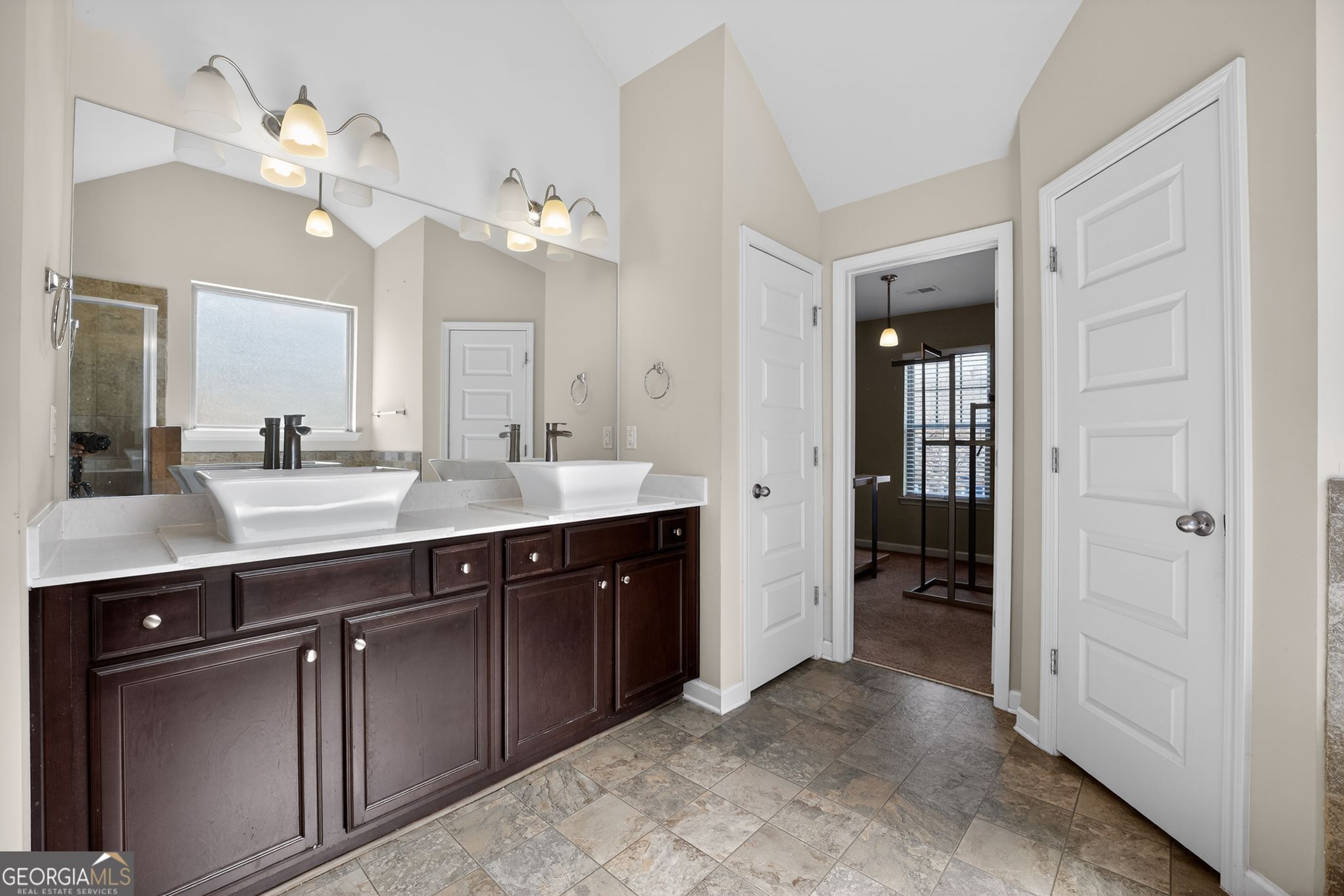 4127 Brittany Park CT