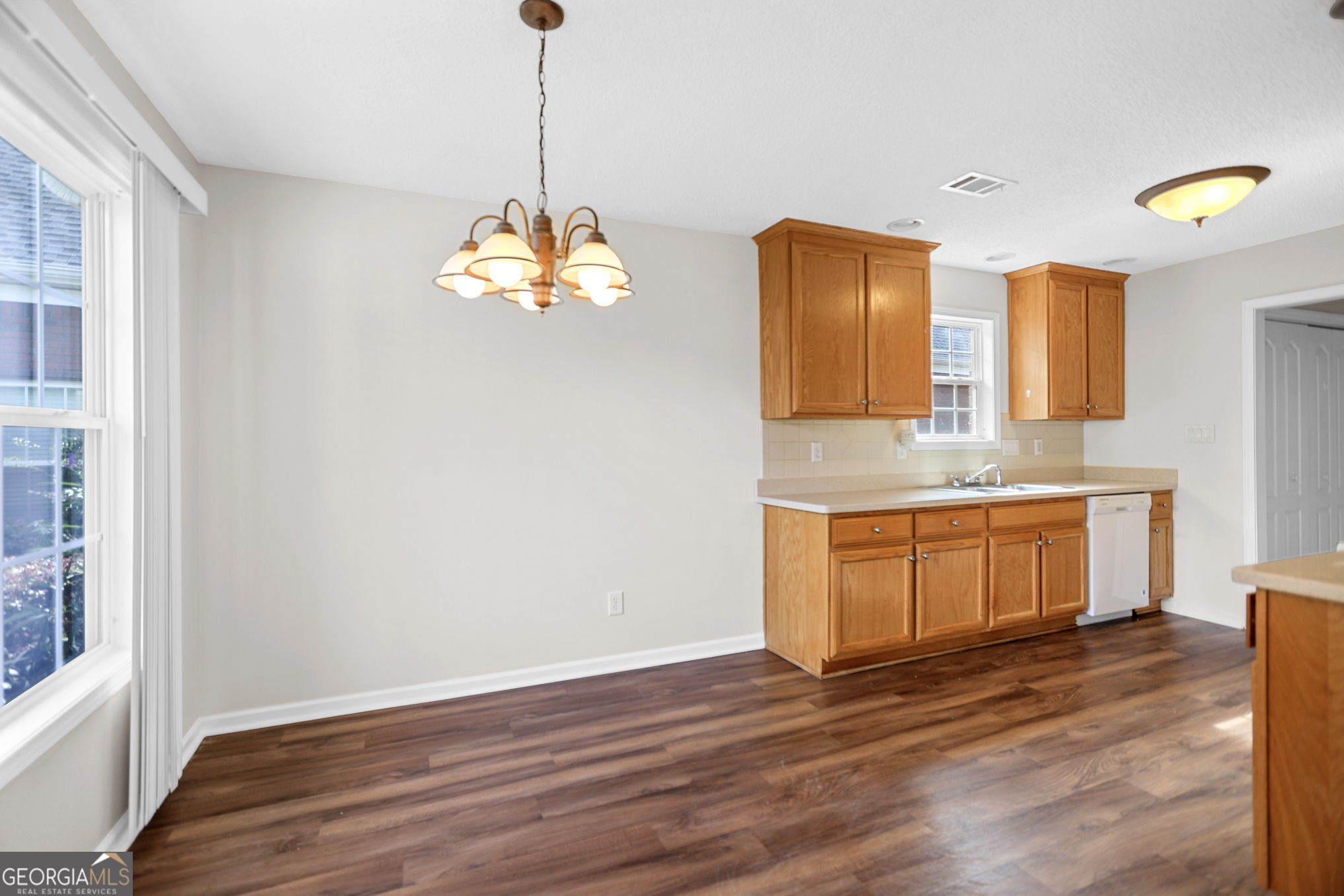 Pinnacle Pointe - Residential