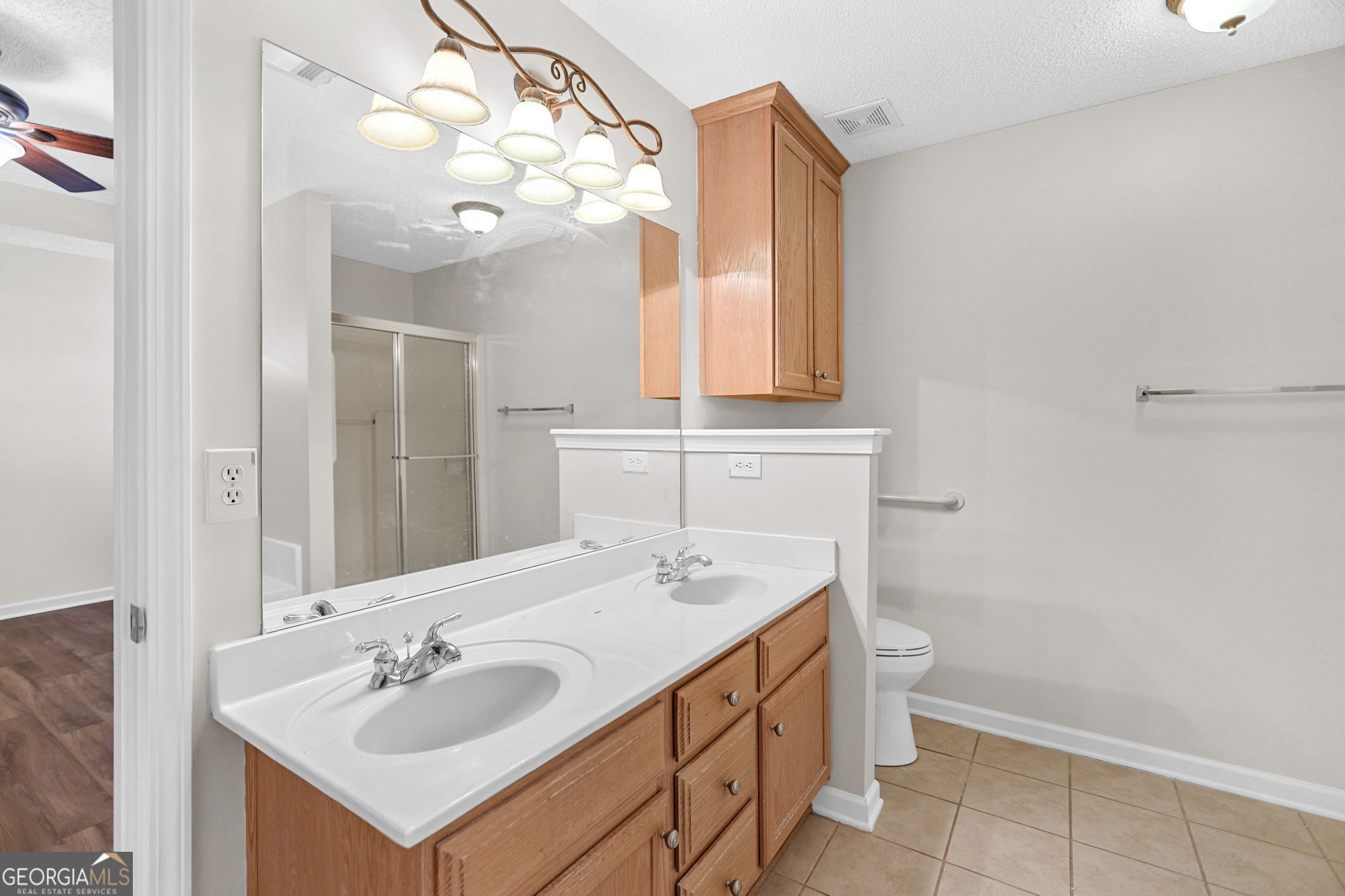 Pinnacle Pointe - Residential