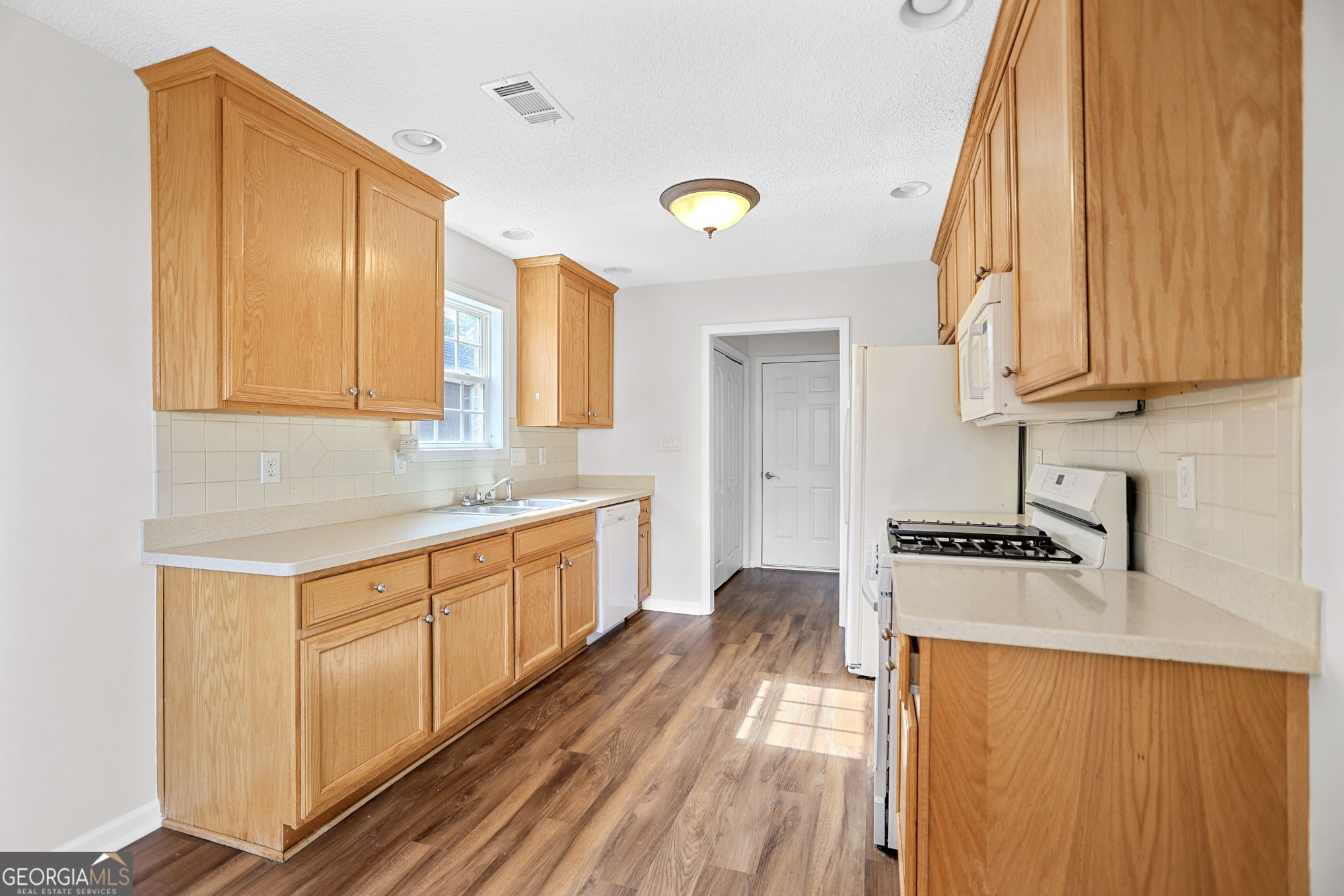 Pinnacle Pointe - Residential