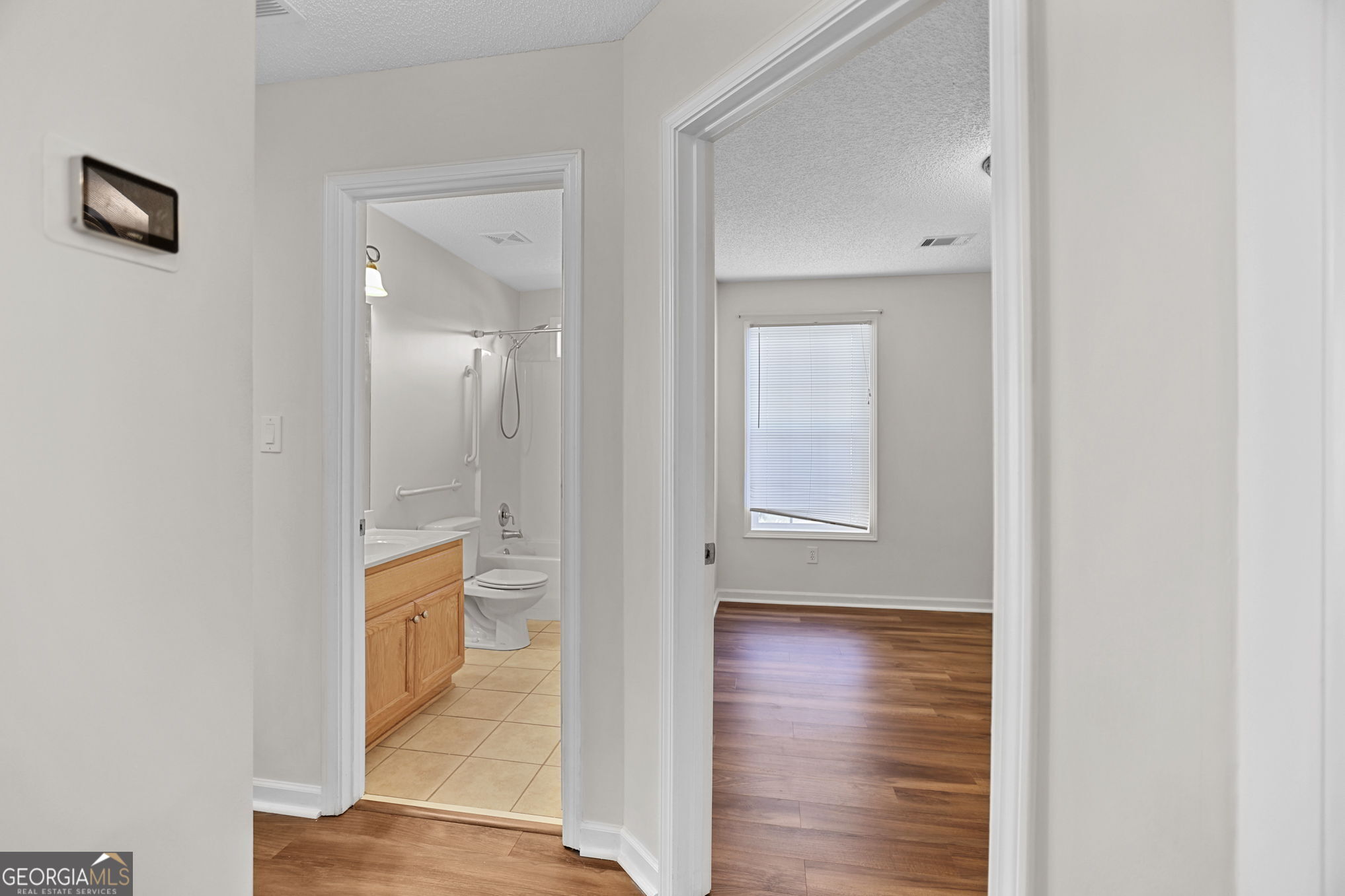 Pinnacle Pointe - Residential