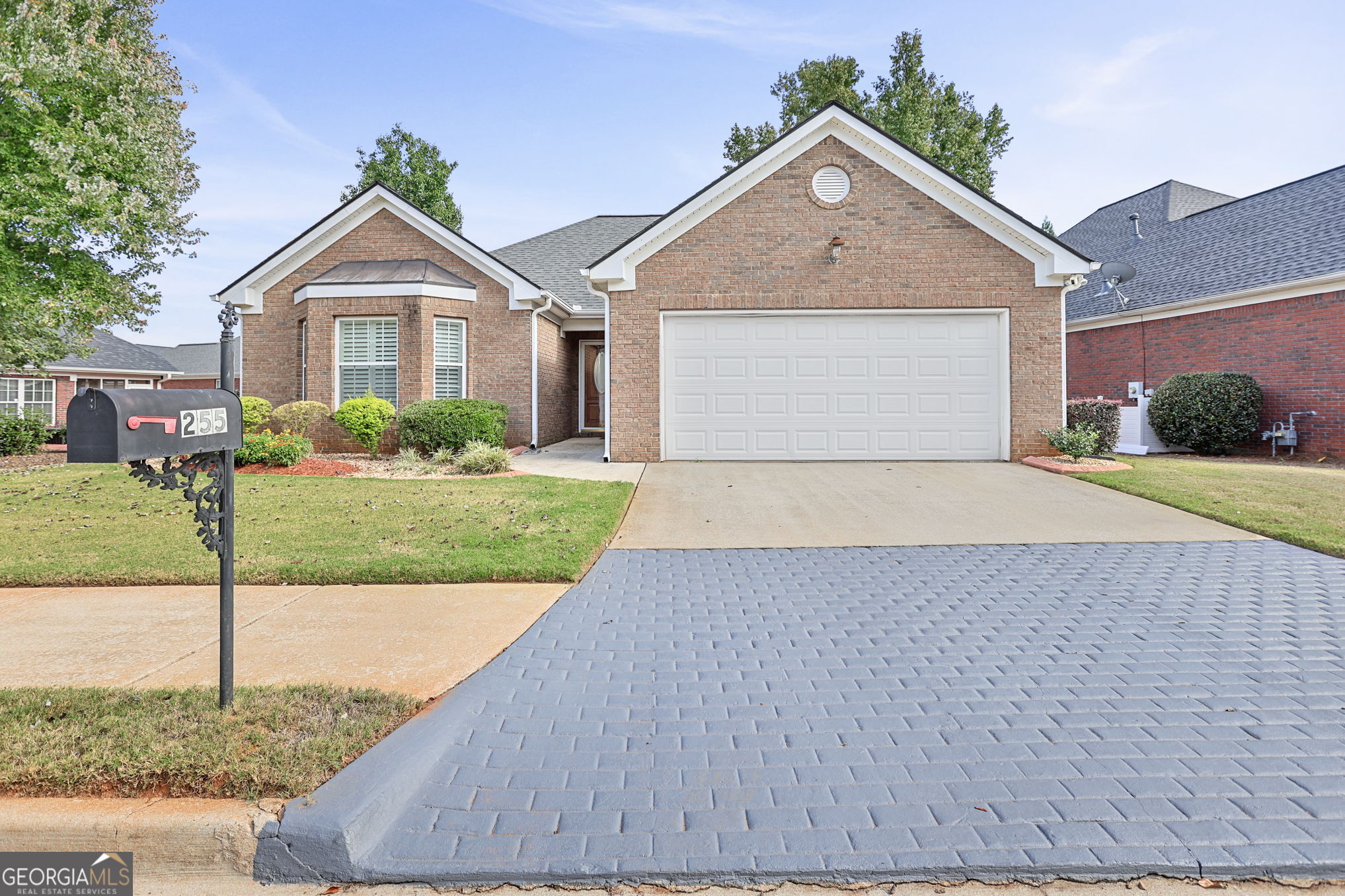 Pinnacle Pointe - Residential