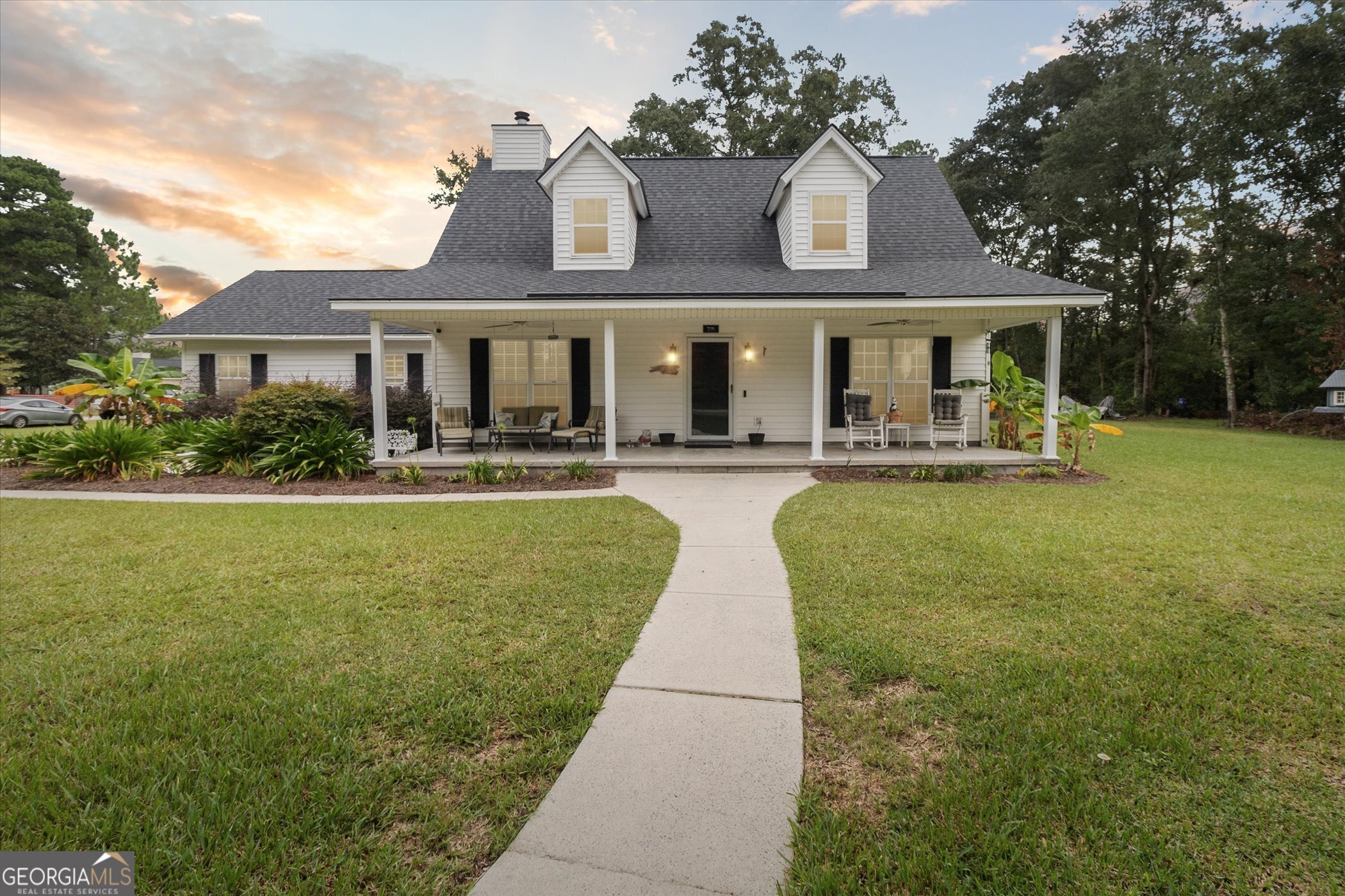 Welcome Home to Hickory Knob - a beautiful subdivision with no HOA located on a corner lot in the heart of Rincon. The Foyer opens to a two-story Living Room, complete with a gas fireplace & vaulted ceiling. The Kitchen and Dining Area are located off of the Living Room and has been updated with Gorgeous Granite Countertops & Newer Stainless Steel Appliances, including that of a Smooth Top Range/Oven, Built-In Microwave, Dishwasher and Refrigerator that conveys with the sale of the home. The Master Bedroom is located on the Main Level and offers a spacious walk-in closet, Bathroom with Double Vanities Set in Granite, Soaking Tub and Separate Shower. The Upstairs offers two large bedrooms and a full bathroom. The HVAC has been replaced for both upstairs and downstairs within the past 5 years, along with professional paint throughout the entire home, a new hot water heater & new roof in 2022. There is an 18x30 Shop, Grilling Area & Outside Dining Area in back- Perfect for Entertaining.