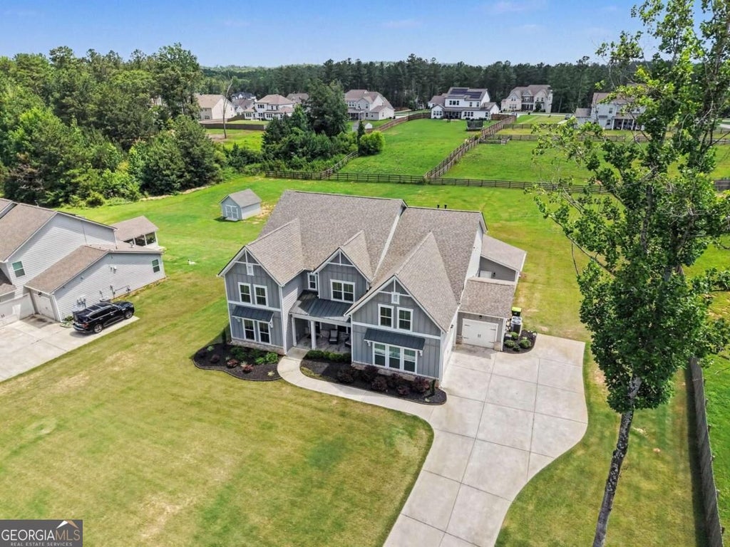 Photo of 716 Genesee Point, Newnan, GA 30263 (MLS # 10879268)