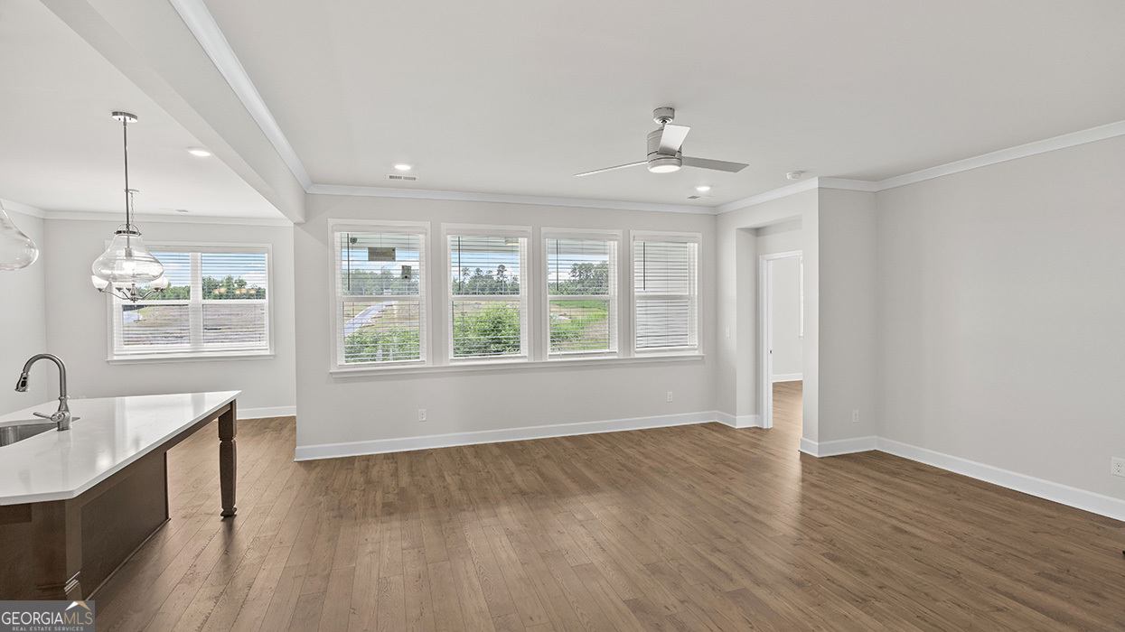 1221 Kingston AVE