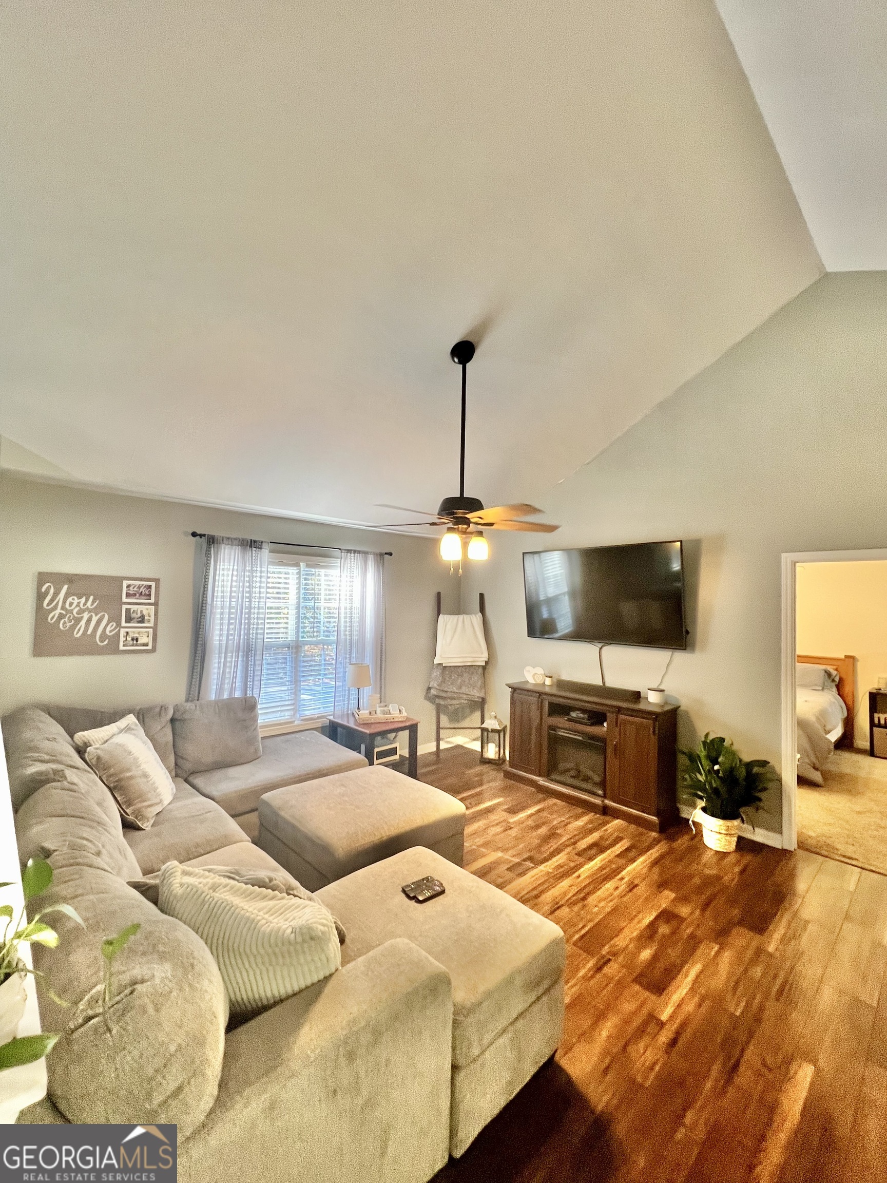 207 Sewell RD