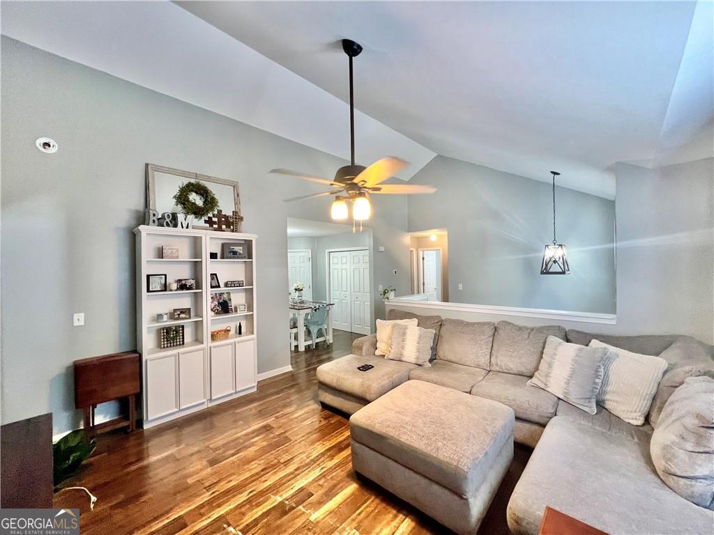207 Sewell RD