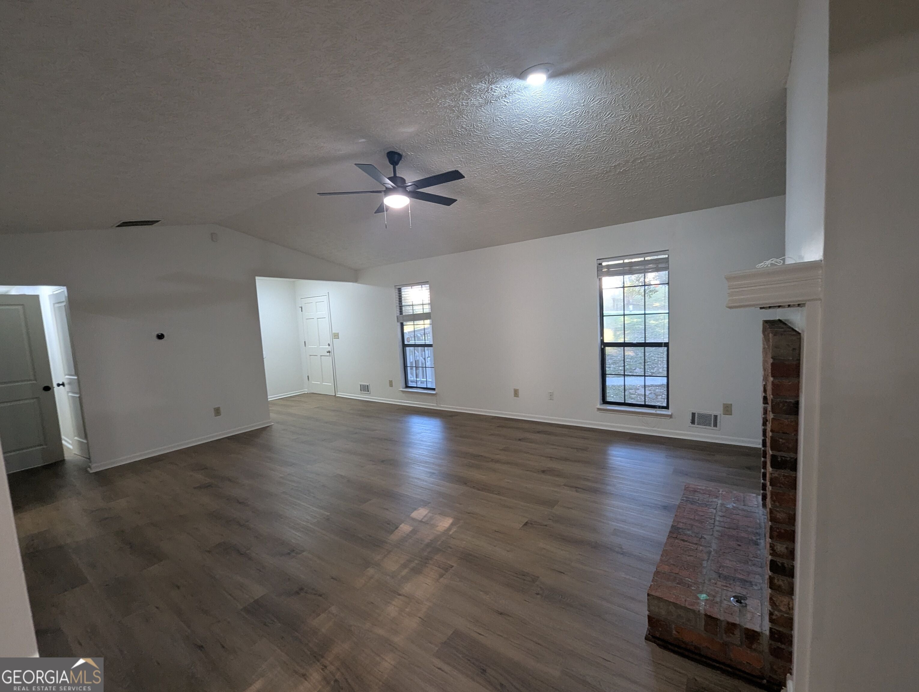 664 River Bend DR