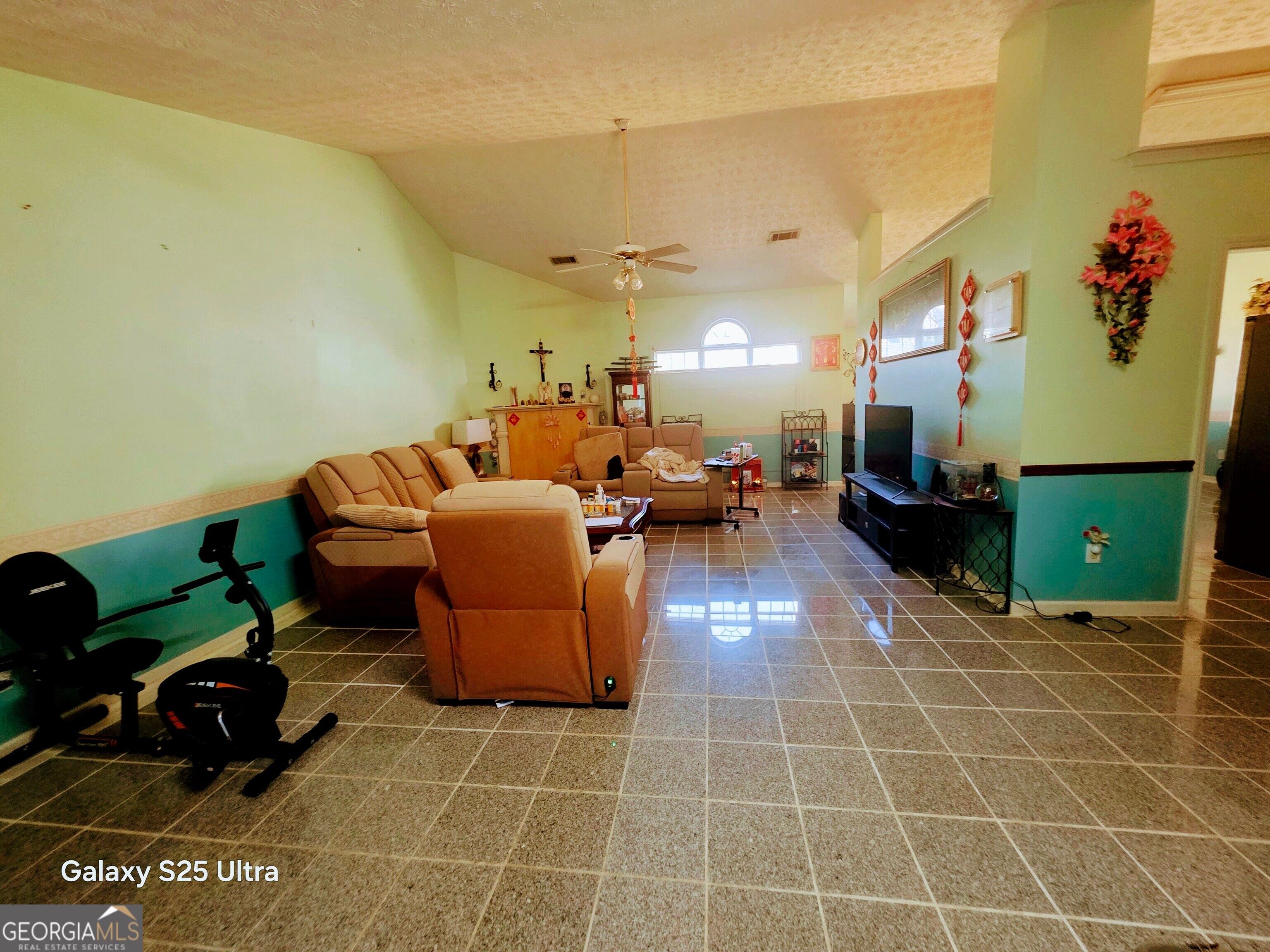 329 Sunnyside CT