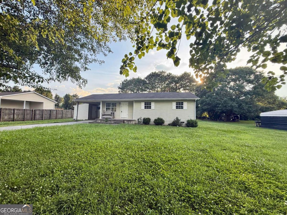 118 Brooksmill DR NE