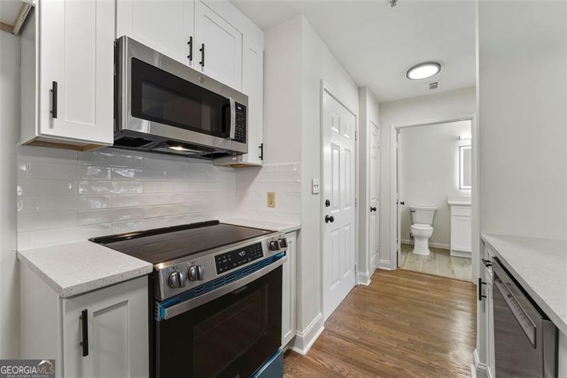 1075 Peachtree WALK 506