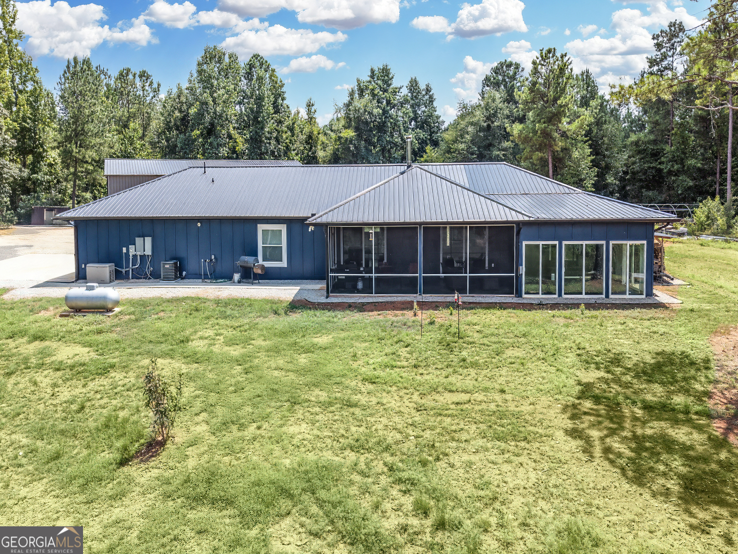 862 Monticello RD