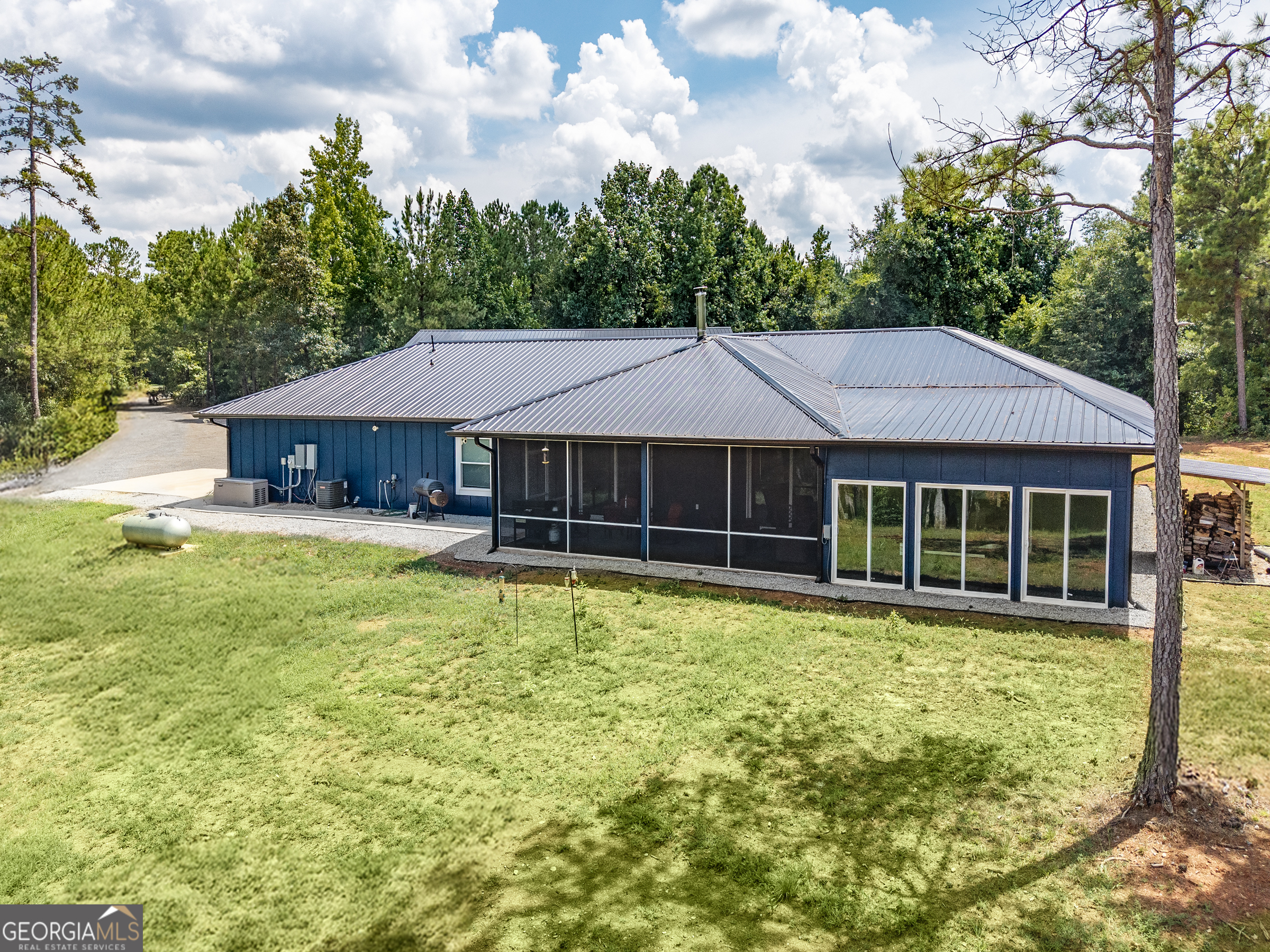 862 Monticello RD