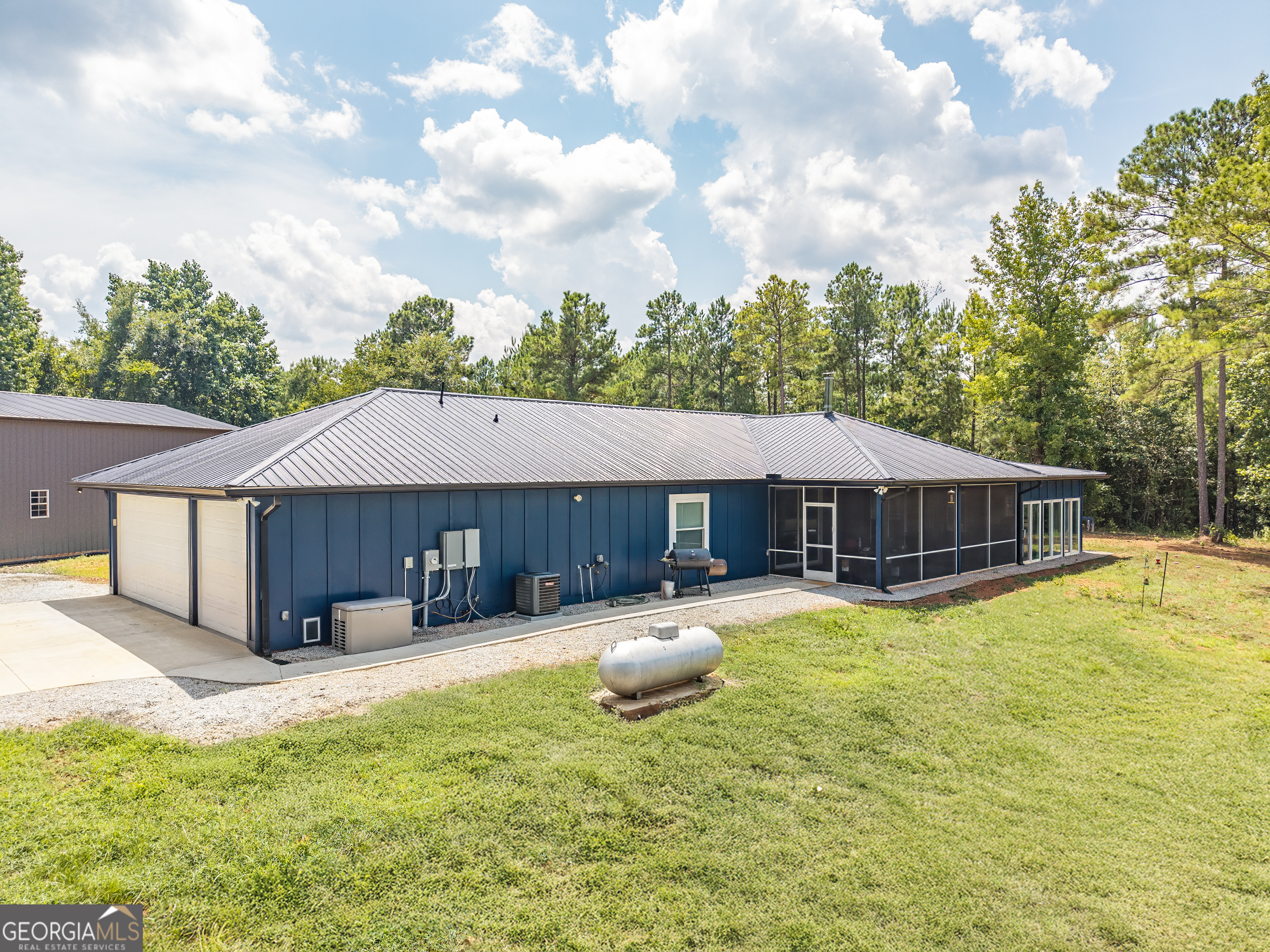 862 Monticello RD