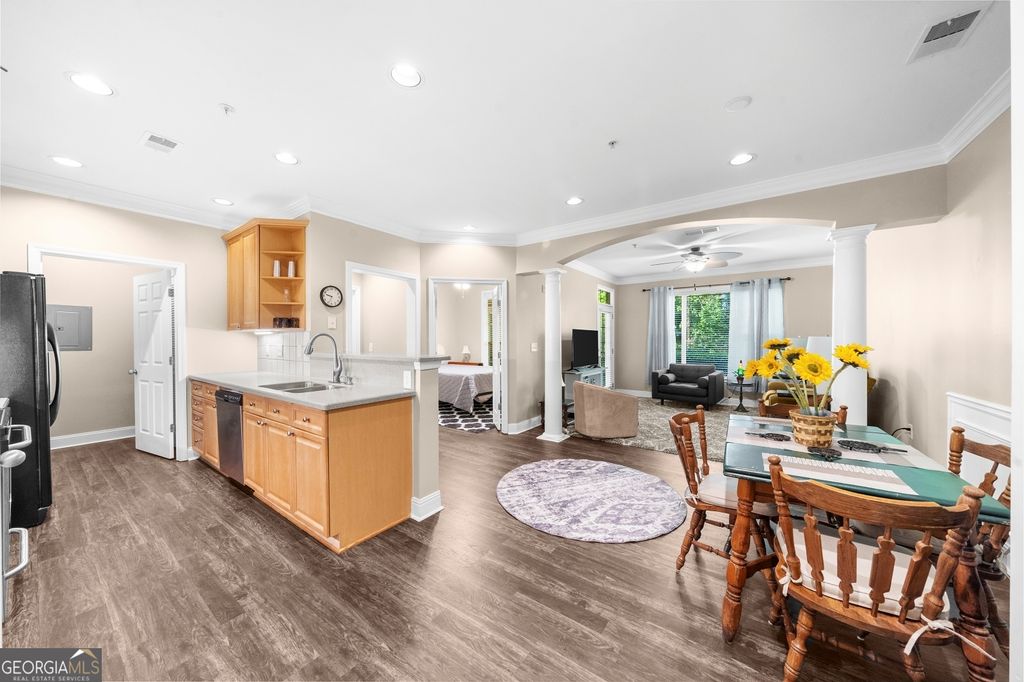 Photo of 2103 Stratford Commons #2103, Decatur, GA 30033 (MLS # 10785374)