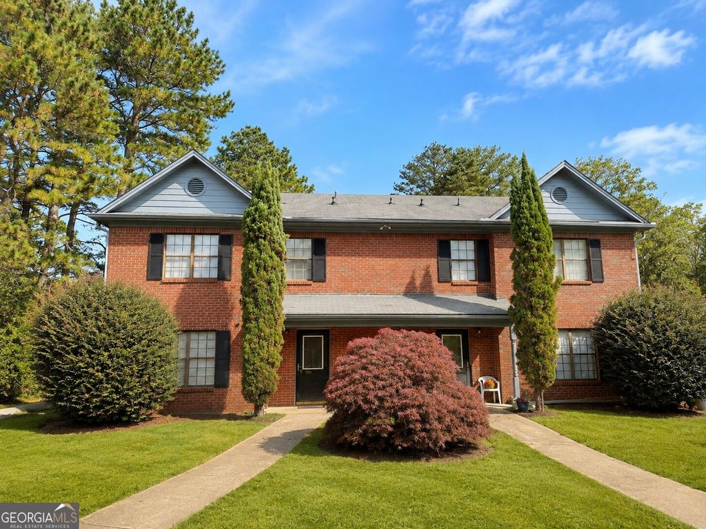 Photo of 341 Freeport Drive, Lawrenceville, GA 30046 (MLS # 10833173)