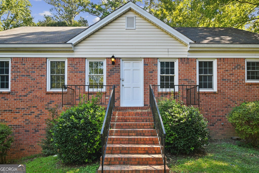 Photo of 5659 Whispering Pines Road, Mableton, GA 30126 (MLS # 10846478)