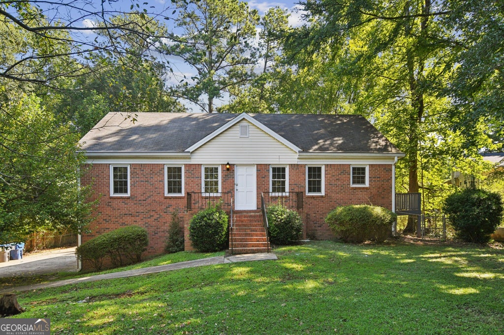 Photo of 5659 Whispering Pines Road, Mableton, GA 30126 (MLS # 10846478)