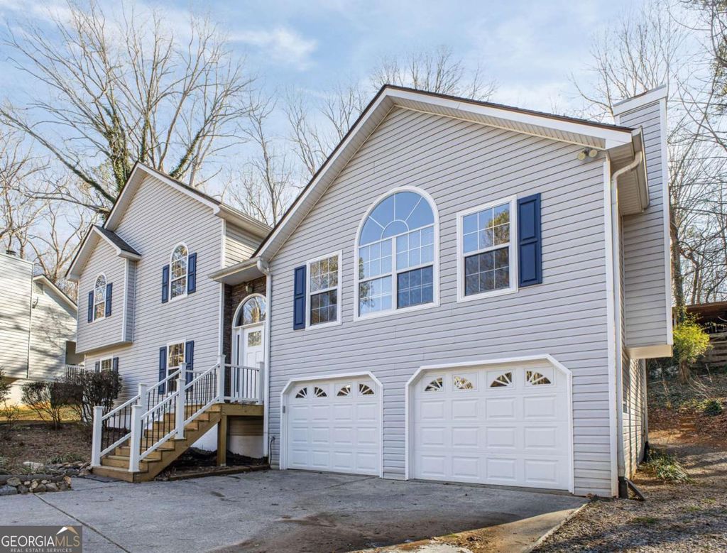 Photo of 204 Queensbury Court, Acworth, GA 30102 (MLS # 10681787)