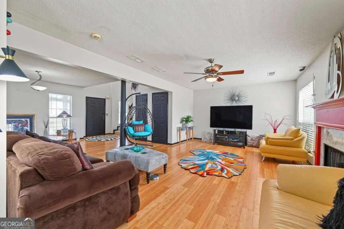 217 Saddleview TRL