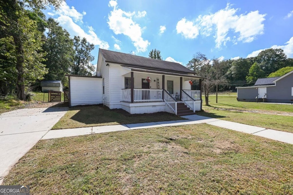 Photo of 53 East Jones Street, Newnan, GA 30263 (MLS # 10866744)